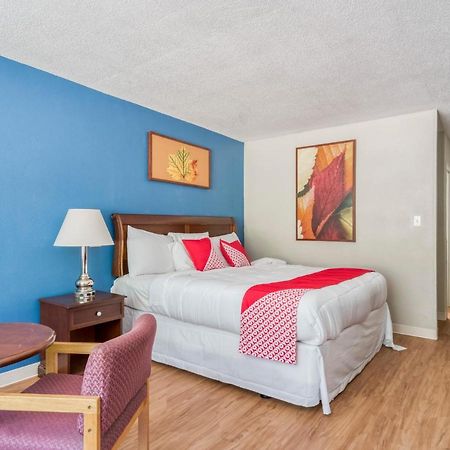 Oyo Hotel Battleboro Zewnętrze zdjęcie